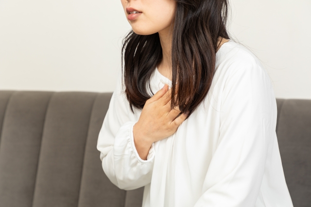 胃もたれや胸やけ、吐き気がする方へ