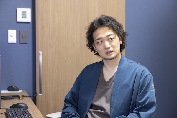 女性の大腸がんが多いのはなぜ？原因・見逃しやすい症状と大腸カメラ検査の目安